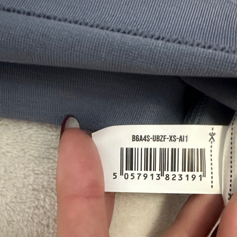 GYMSHARK Women's Gray Sweat Seamless Gym Shorts - Picture 4 of 5